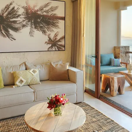 Hear The Waves! Amazing Beachfront Condo With Unbeatable Views!