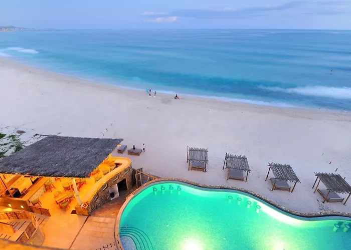 Hear The Waves! Amazing Beachfront With Unbeatable Views! *